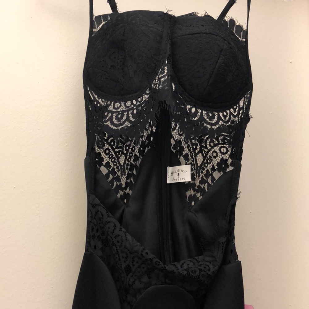 NWT Beautiful open midriff black dress
